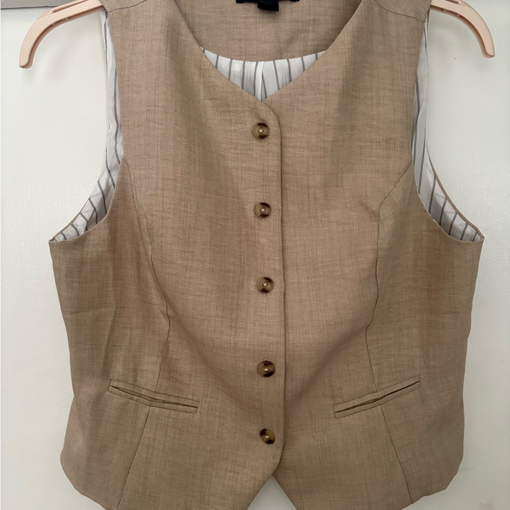 SOLD
Tan Linen Button-Up Vest